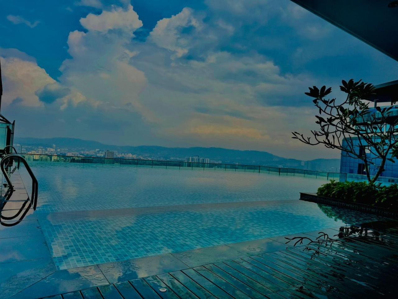 Crown Suites The Manor Klcc Kuala Lumpur City Center Zewnętrze zdjęcie